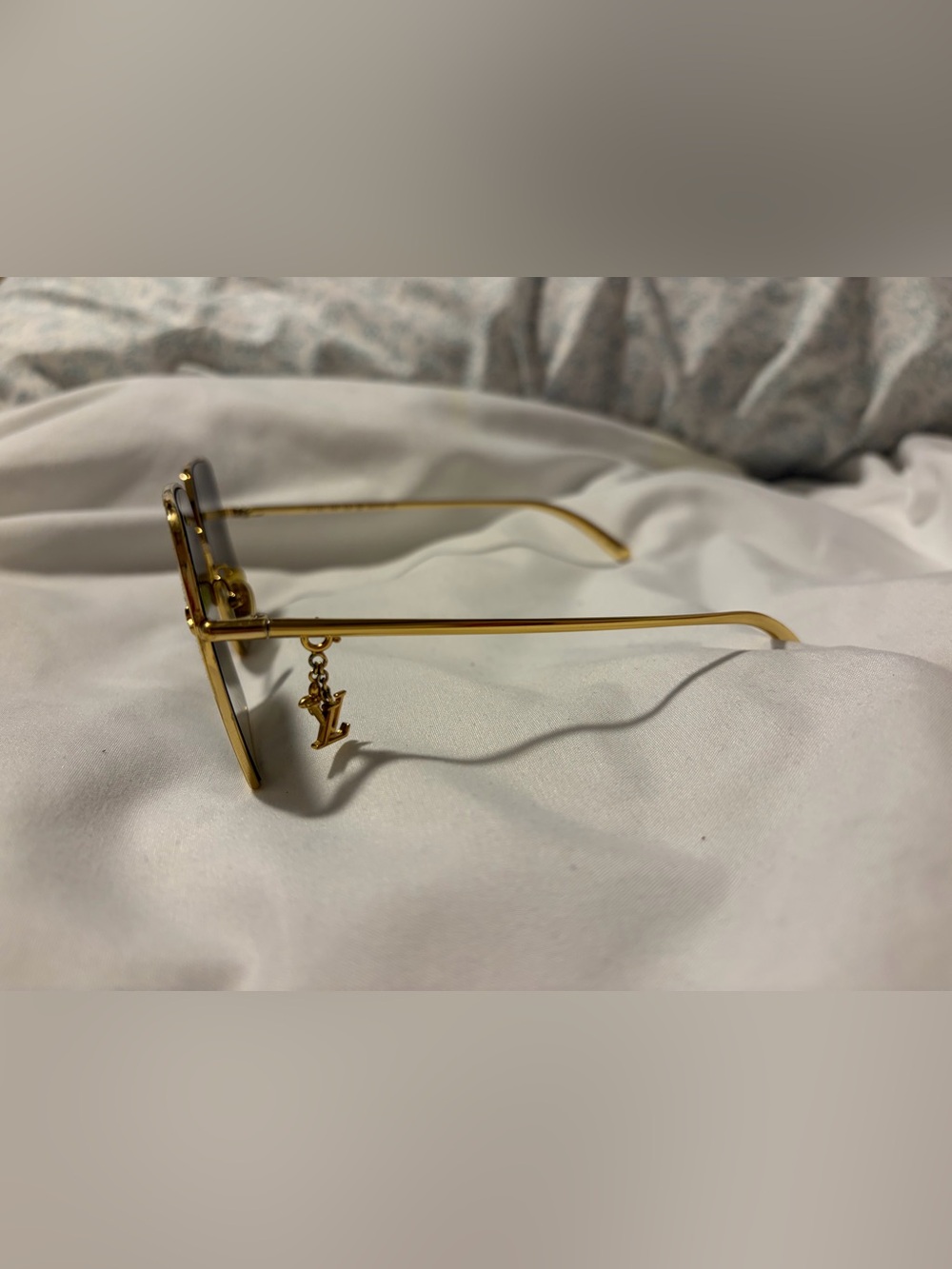 Louis Vuitton Charm Square Glasses - Picture 2 of 5